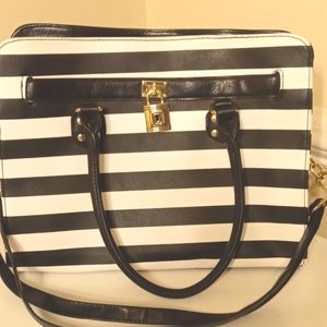 Ladies Leather Handbag